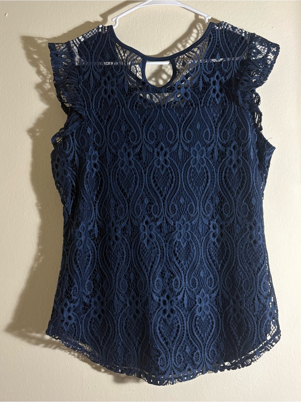 Women's Navy No Boundaries Lace V-Neck Top Size XL - Picture 4 of 5